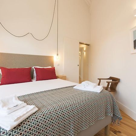 Lovelystay - Top Floor Balcony Apartment Porto Kültér fotó