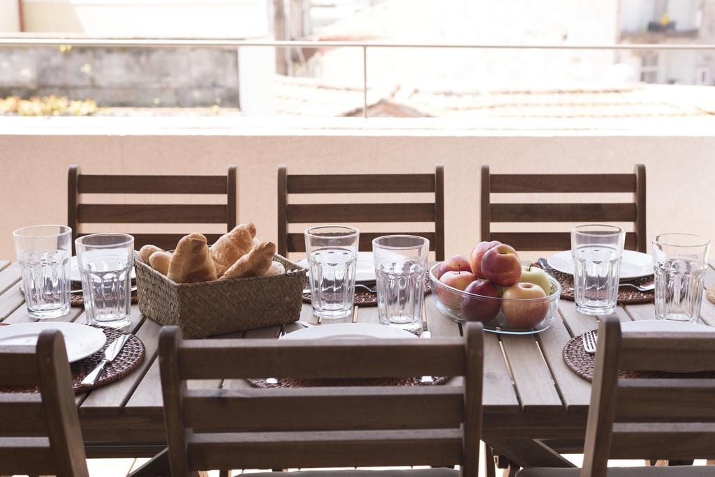 Lovelystay - Top Floor Balcony Apartment Porto Kültér fotó